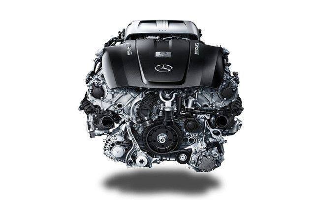 梅赛德斯-AMG GT由4.0升V8比特博发动机供电