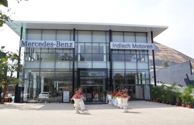 梅赛德斯 - 奔驰印度在纳西克开设了新的经销商;它的第13届在国家
