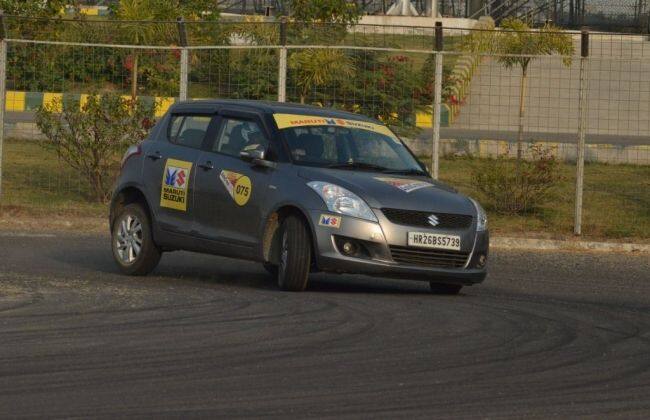 Maruti Suzuki Autocross'第13号在佛国际赛道发生