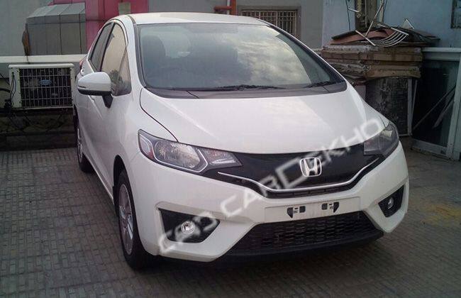 Top-Spec Honda Jazz Spied，拥有全黑内饰！