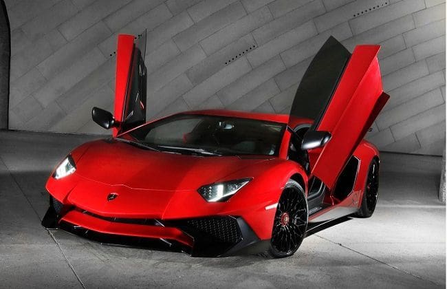 Lamborghini Aventador LP 750-4 Supervelcoce公开亮相