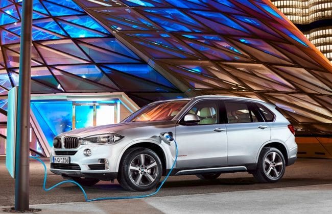 BMW X5 XDrive40E是一个插件混合动力全轮驱动