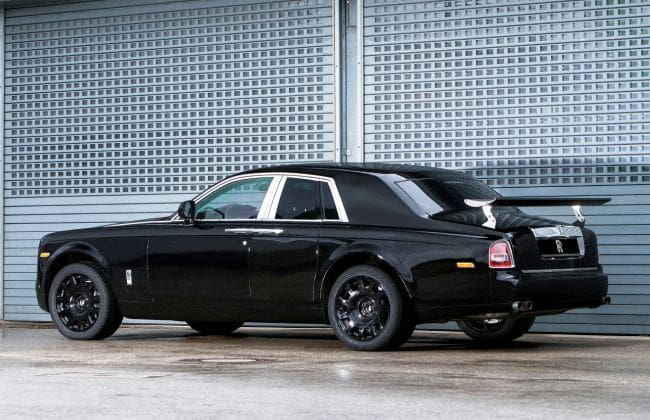 Rolls-Royce开始测试其SUV的全轮驱动悬架系统