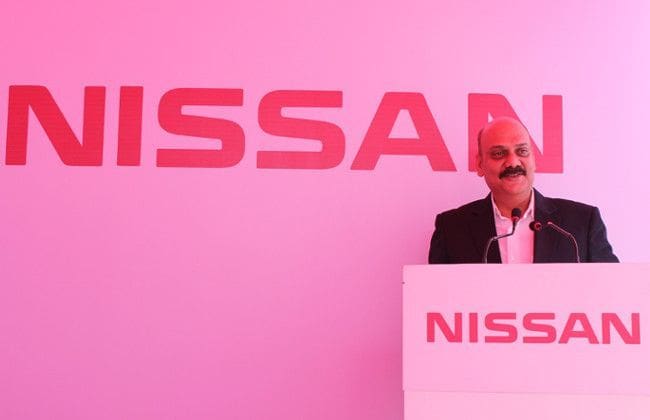 Nissans Marketing＆Sales副总裁Ajay Raghuvanshi与Tata Motors Ranjit Yadav一起退出