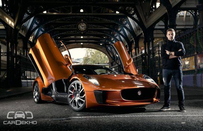 来自幽灵的Jaguar C-X75在伦敦的Mayor勋爵的展览游行中首次亮相