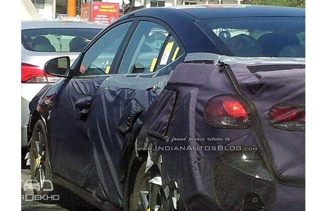 新现代Elantra Spied Testing！