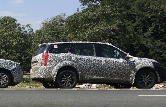 2018 Mahindra XUV500第一次平等自平等