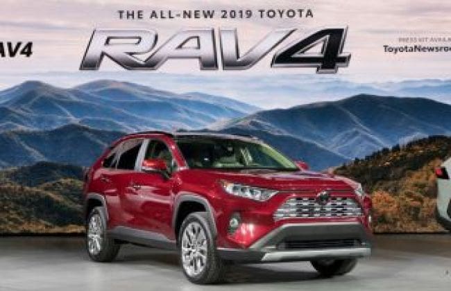 新丰田RAV4：我们想要在印度的吉普符号竞争对手SUV