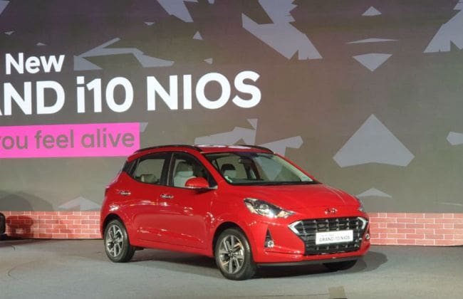 现代宏伟I10 Nios于福特Figo瑞士底皮斯图韦斯（Undercuts Maruti Swift）推出了4.99卢比