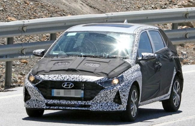 Next-Gen Hyundai Elite I20间谍图像揭示了索纳塔如前一端