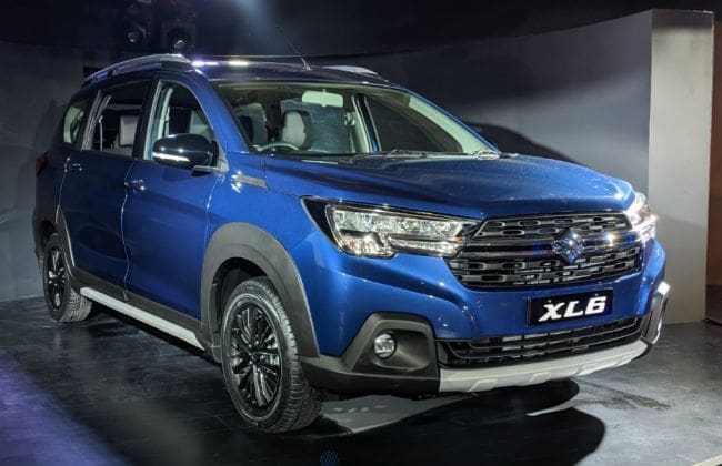 Maruti XL6在图片中：外部，室内，特色等