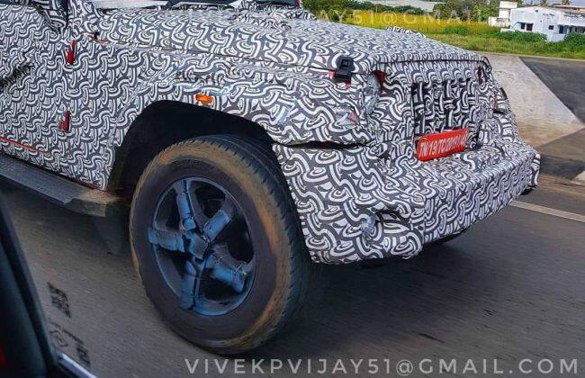 完全装载2020 Mahindra Thar Spied，看起来准备发射