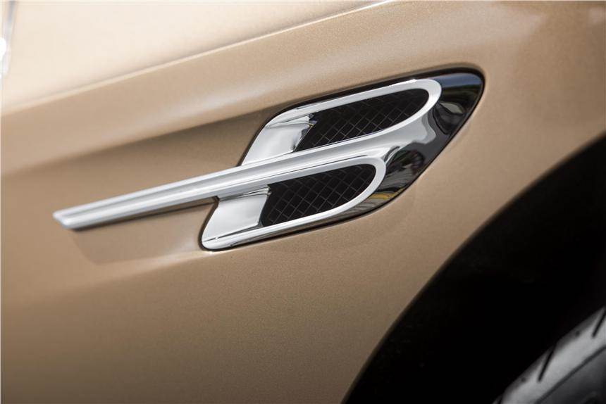 新的Bentley Continental GT分享Panamera平台