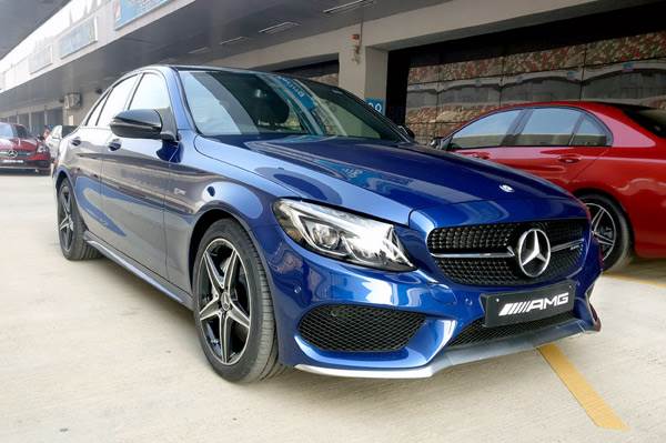 梅赛德斯-AMG C 43在74.35万卢比推出