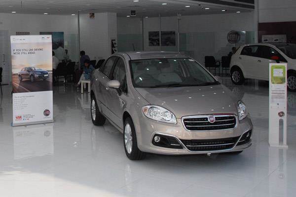 Fiat Linea，Punto Evo更便宜到77,121卢比