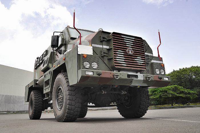Tata Motors在Defexpo展示Armored两栖平台