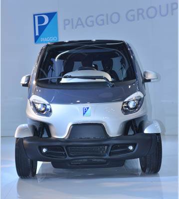 2014年AUTO EXPO：Piaggio显示滑板车，轻的四轮机原型
