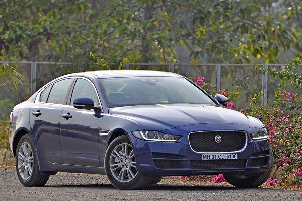 2017 JAGUAR XE 2.0柴油在38.25卢比推出