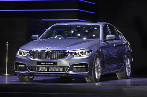 新的BMW 5系列变体解释