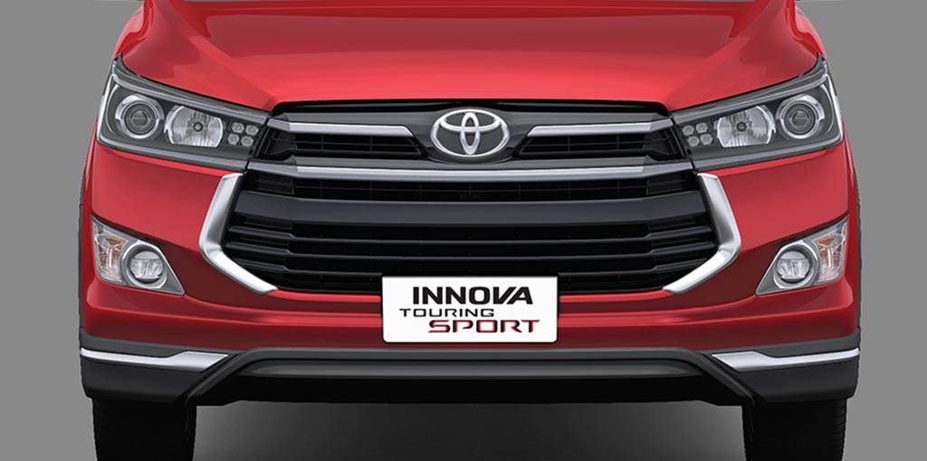 2017 Toyota Innova Touring Sport 2.4获得六速变速箱