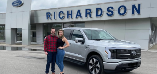 Ford begins deliveries of F-150 Lightning electric pickup