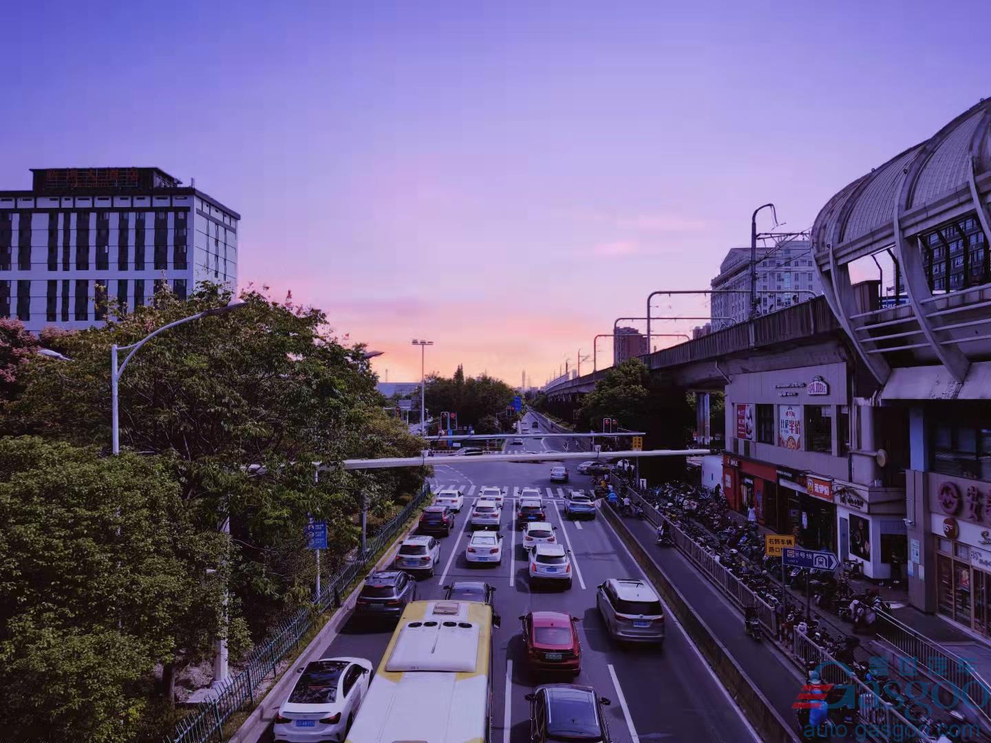 China's vehicle inventory alert index in May drops 9.6 percentage points MoM