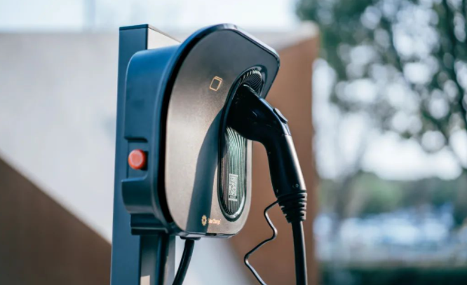 China adds about 963,000 charging piles in Jan.-May 2022, up 409.5% YoY