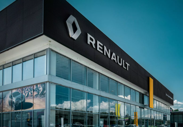 After withdrawing from Russia, Renault's sales fell 30% year-on-year in the first half of the year