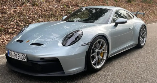 2022款保时捷911GT3的兰博基尼配色看起来很棒